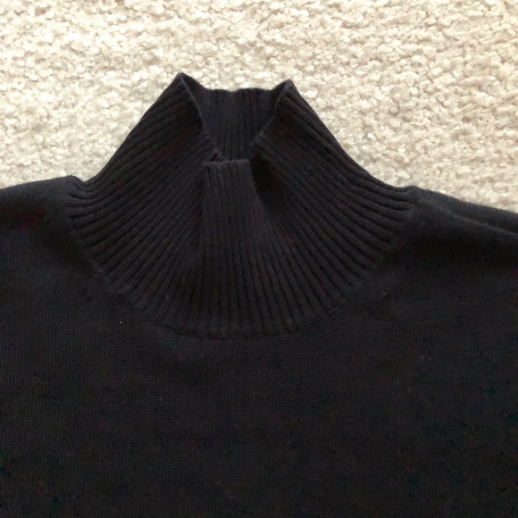 BLACK MOCK TURTLENECK SWEATER - Picture 4 of 6